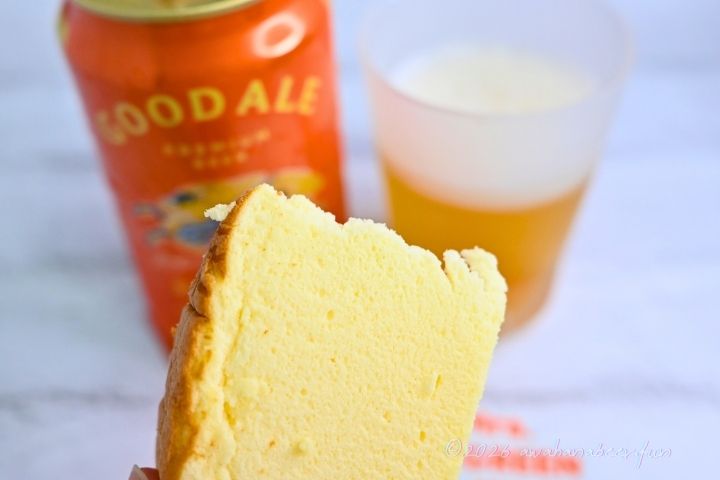 チーズケーキのアップ